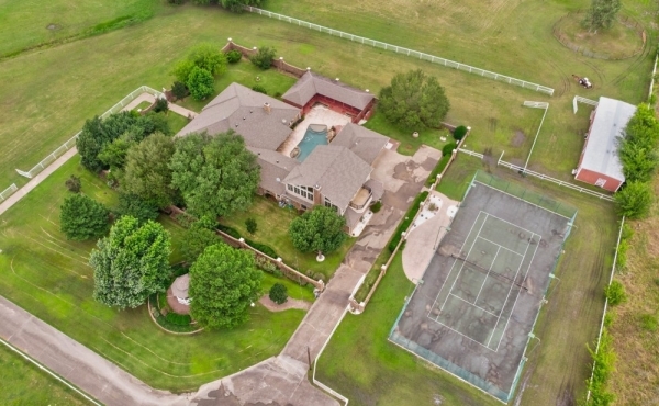 09-9905_Old_Granbury_Rd_Drone-960c7d2836e683