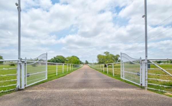15-9905_Old_Granbury_Rd-160c7d284c398b
