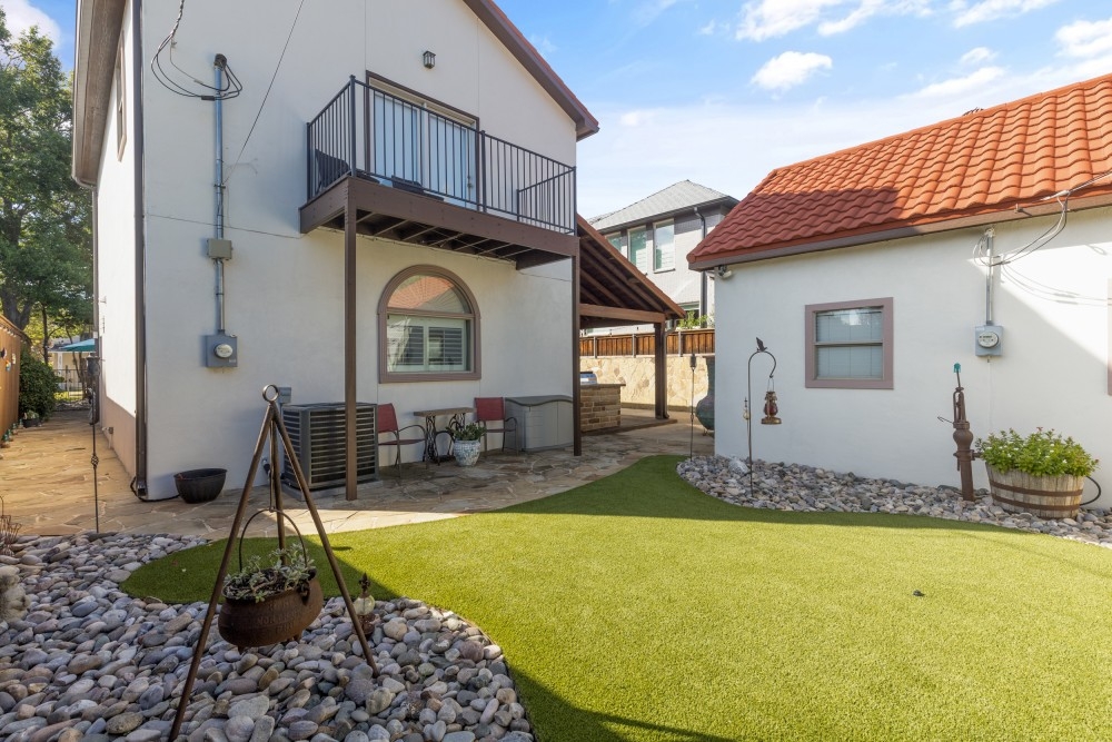 08-4008_W_7th_St_Final-8_4008_W_7th_St65ab2dae884fc