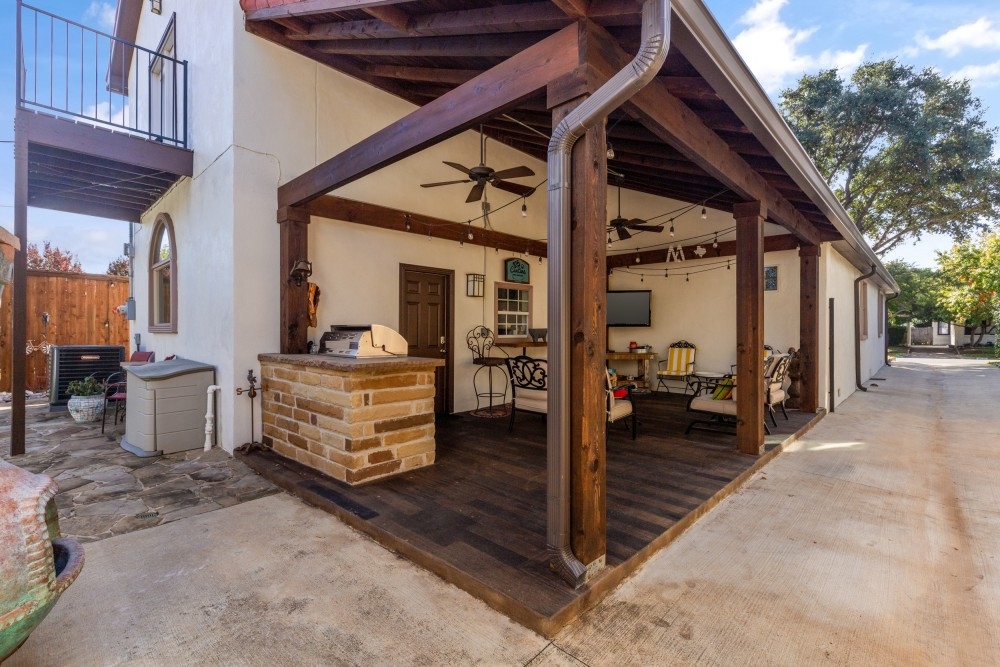 10-4008_W_7th_St_Final-10_4008_W_7th_St65ab2b801b25c