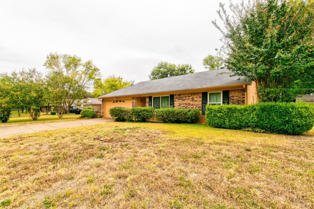 2607 Capistrano Court