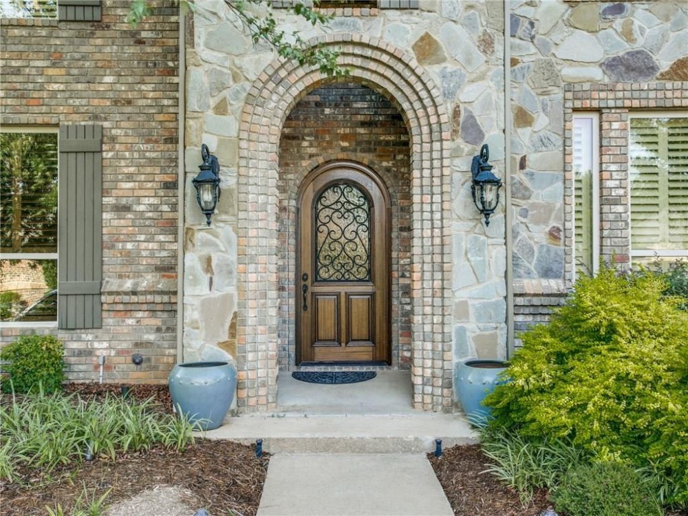 2509 Featherstone Court