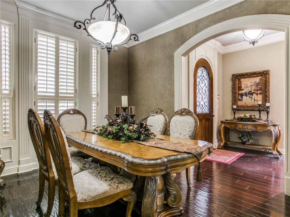 2509 Featherstone Court