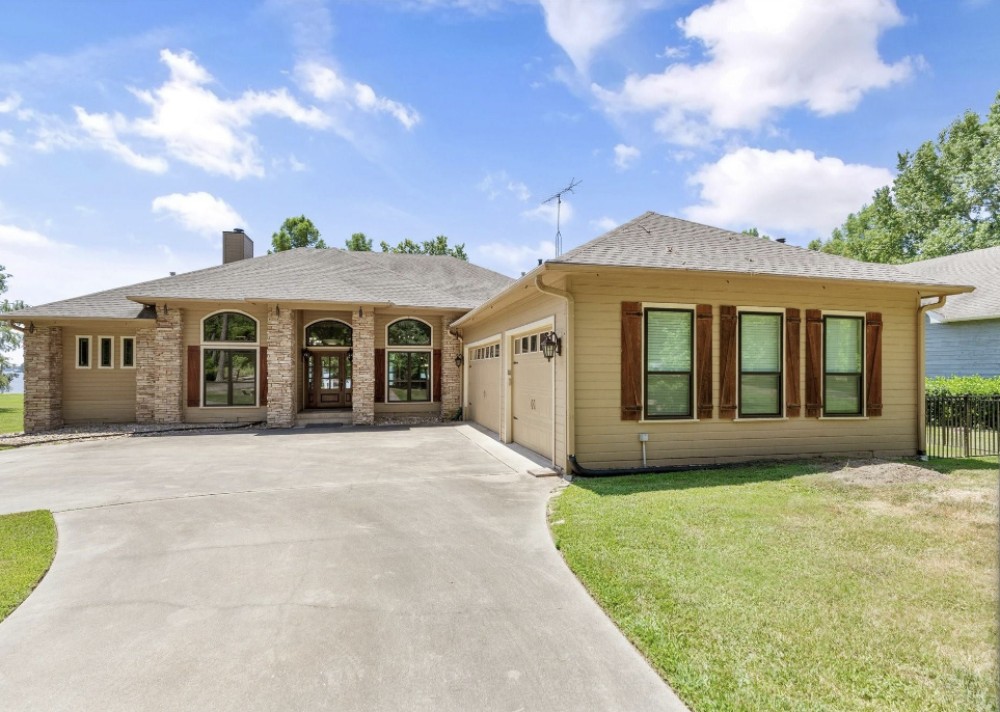 89 Eagle Cove